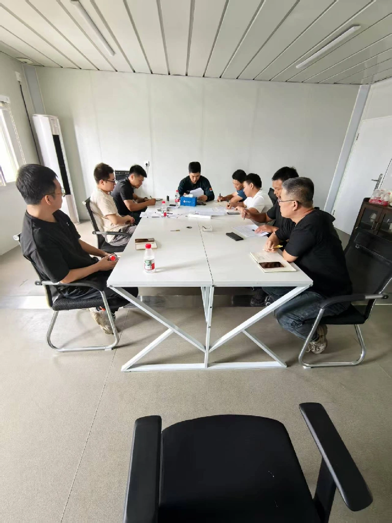 सटीक रूप से हाउसिंग कंटेनर ऑर्डर आवश्यकताओं के साथ संरेखित करना और गुणवत्ता विनिमय बैठकों के माध्यम से उत्पादन नींव को मजबूत करना